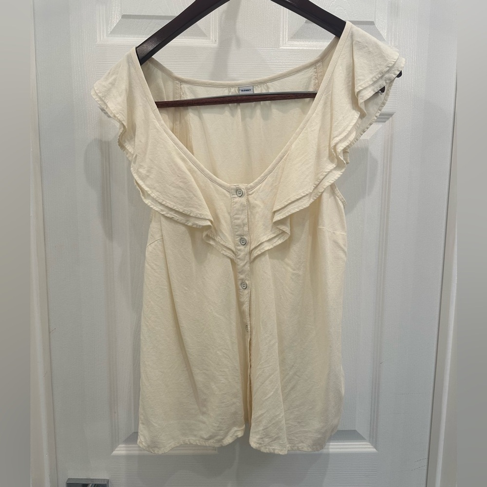Boho Ruffled Cap Sleeve Cream Top with Button Front - size small - Old Navy